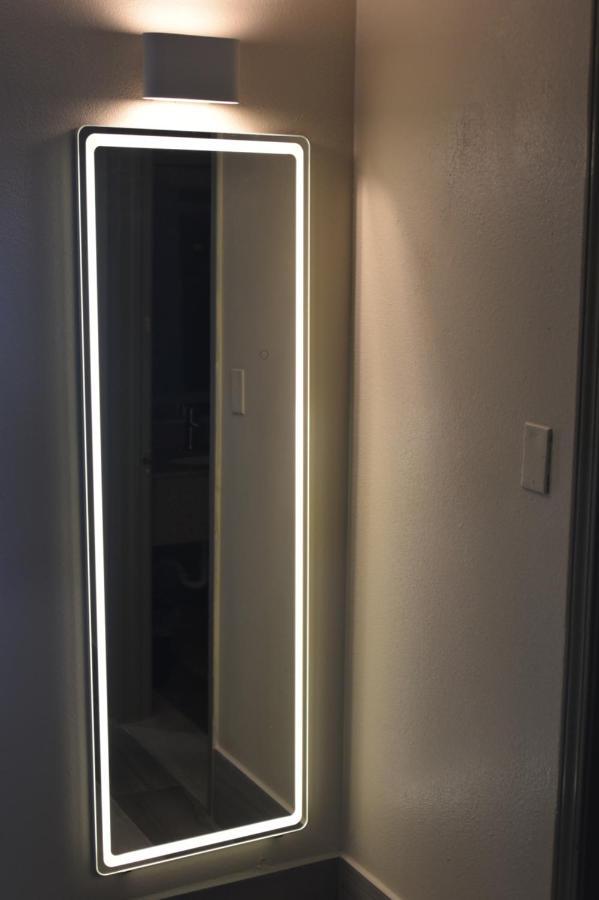Super 8 By Wyndham Biloxi Motel Екстериор снимка
