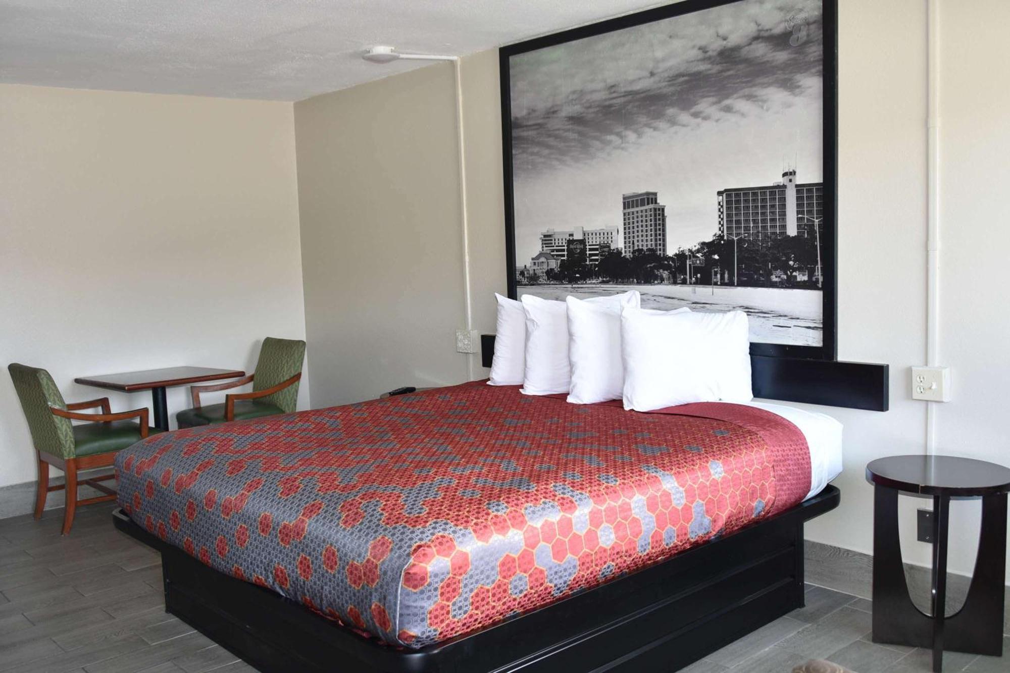 Super 8 By Wyndham Biloxi Motel Екстериор снимка
