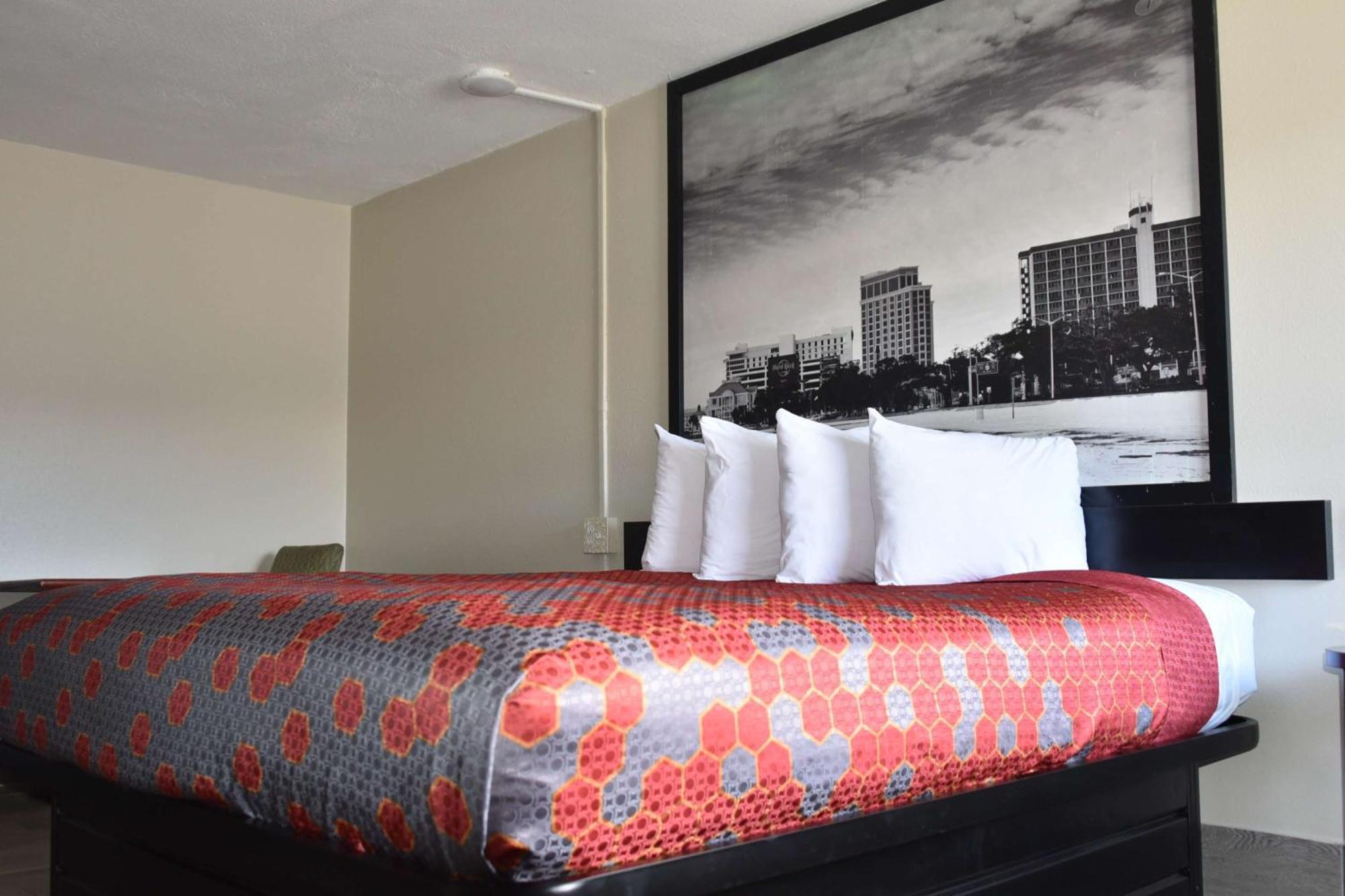 Super 8 By Wyndham Biloxi Motel Екстериор снимка