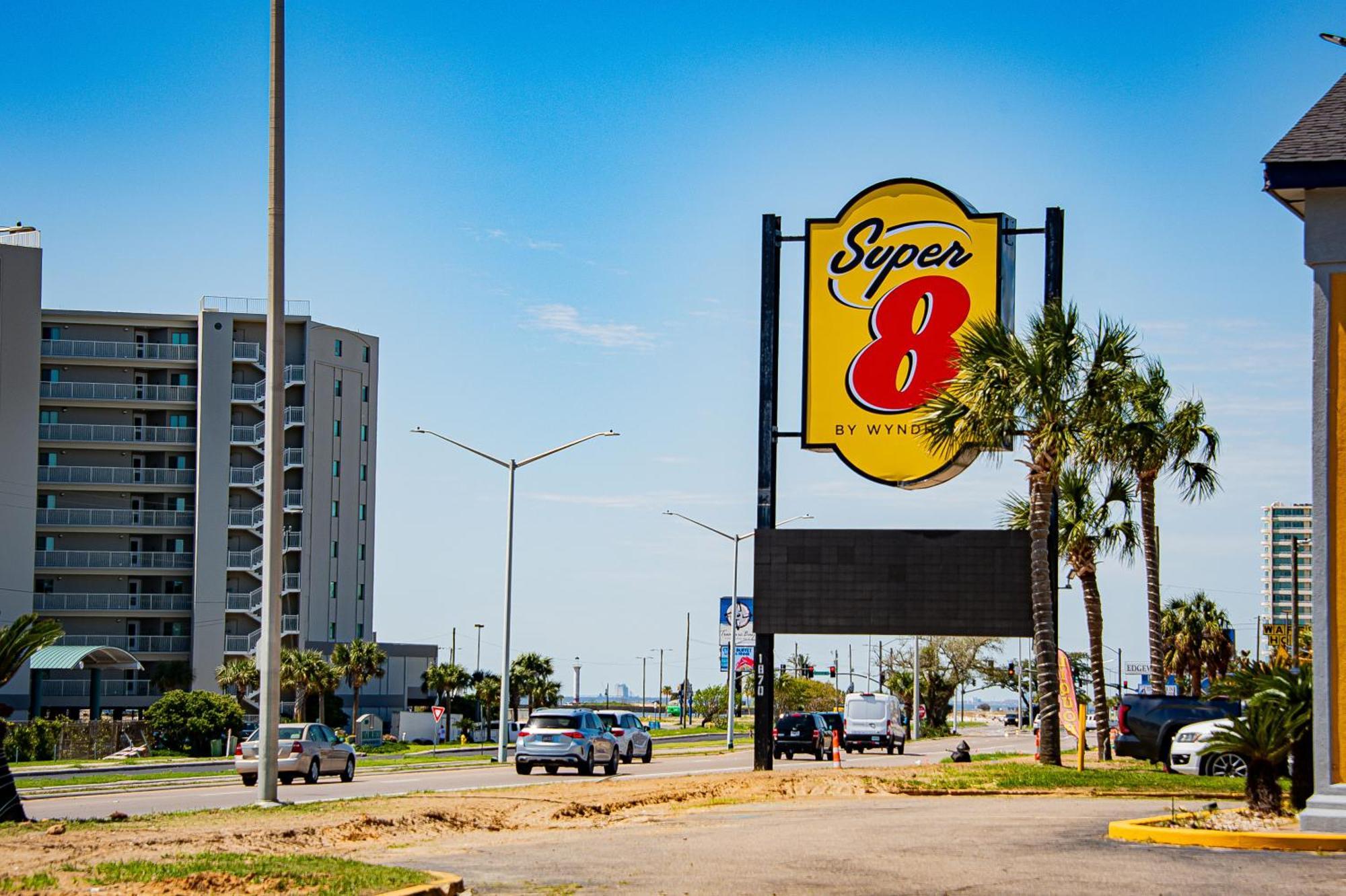 Super 8 By Wyndham Biloxi Motel Екстериор снимка